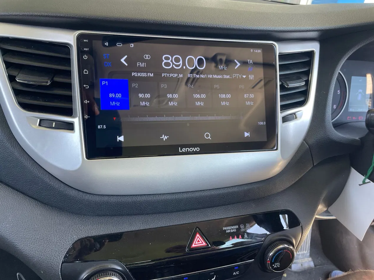 Hyundai Tucson — Android Auto head unit install